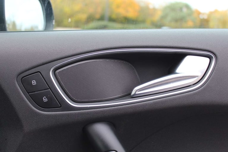 2012 Audi A1 1.6 TDI Contrast Edition 3dr HATCHBACK DIESEL Manual