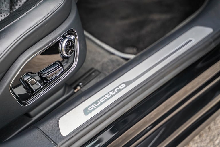  Audi A8 3.0 TDI V6 Sport Saloon 4dr Diesel Tiptronic quattro Euro 6 (s/s) (262 ps) Diesel Automatic
