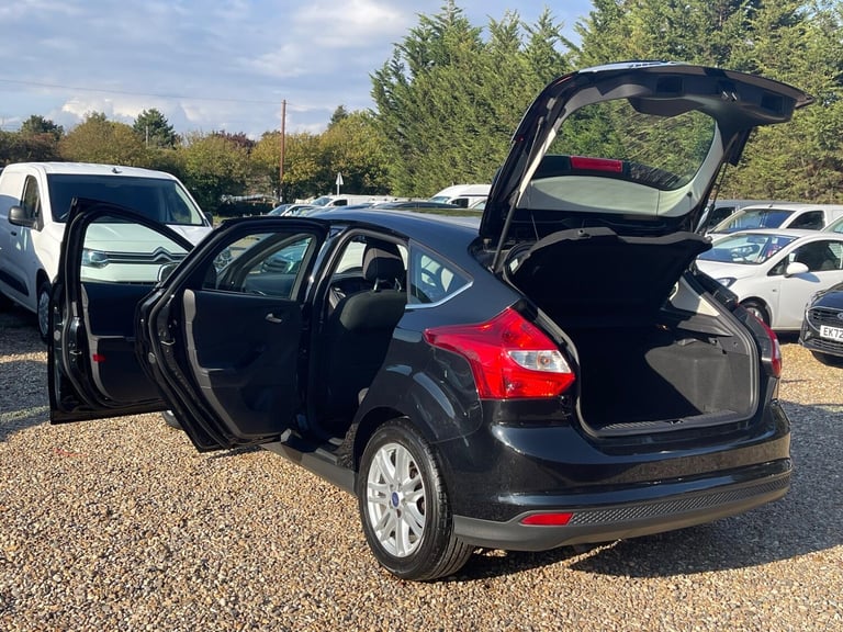 2012 Ford Focus 1.0T EcoBoost Titanium Euro 5 (s/s) 5dr HATCHBACK Petrol Manual