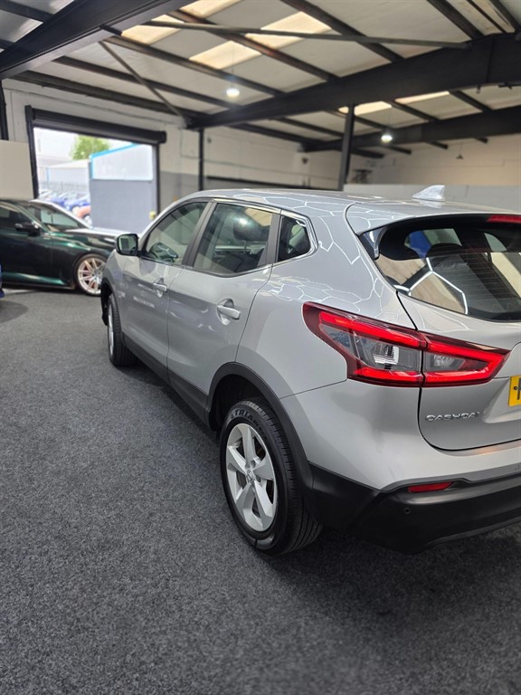 2020 Nissan Qashqai 1.3 DIG-T Acenta Premium Euro 6 (s/s) 5dr SUV Petrol Manual
