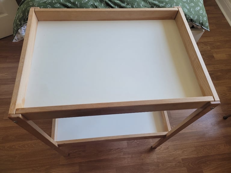 Ikea  sniglar table 