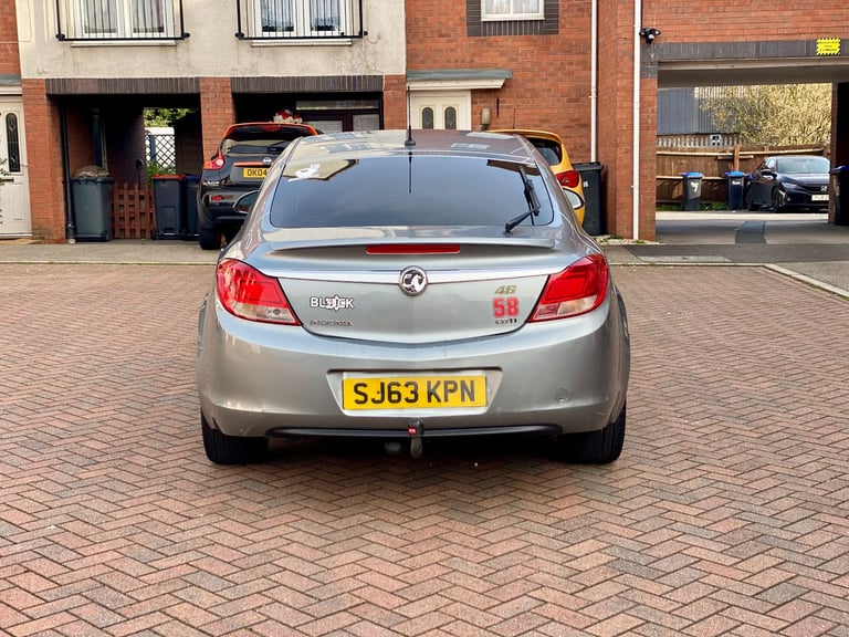 Vauxhall, INSIGNIA, Hatchback, 2013, Manual, 1956 (cc), 5 doors