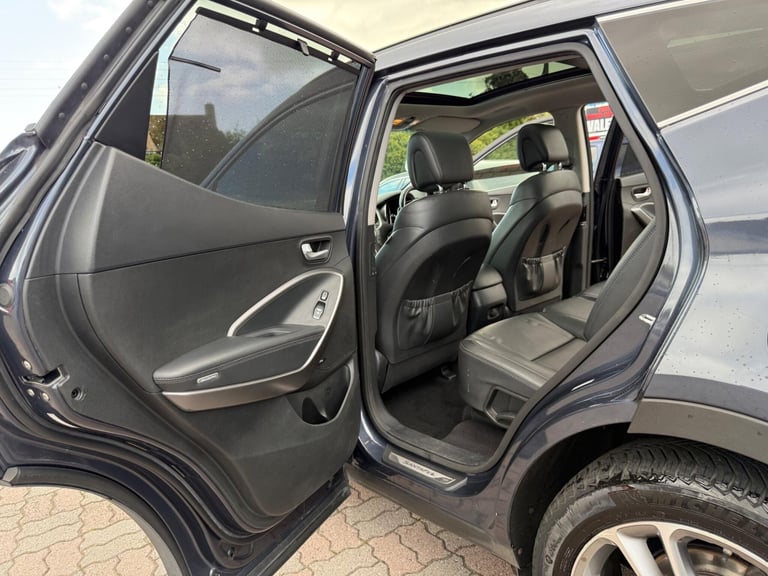 2017 Hyundai Santa Fe 2.2 CRDi Blue Drive Premium SE Auto 4WD Euro 6 (s/s) 5dr (7 Seat) ESTATE Di...