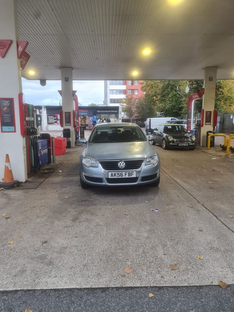 Cheap Volkswagen, PASSAT, Saloon, 2006, Manual, 1984 (cc),4 doors ( Mercedes bmw Audi Ford) for sale in Plaistow, Greater London