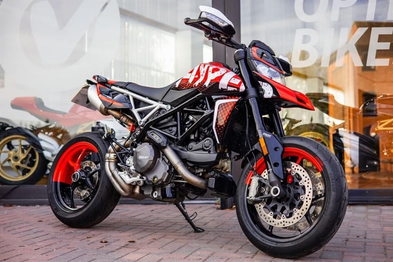 Ducati Hypermotard 1 OWNER ! TAIL TIDY
