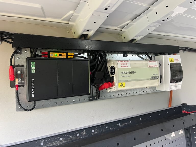 MAXUS DELIVER 9 D20 2.0 150PS FWD L3 COMPRESSOR WORKSHOP VAN 74 REG 19,100 MILES