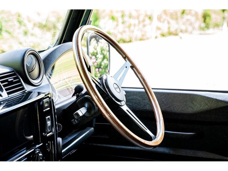 2013 Land Rover Defender 90 TDCi XS SUV Diesel Manual