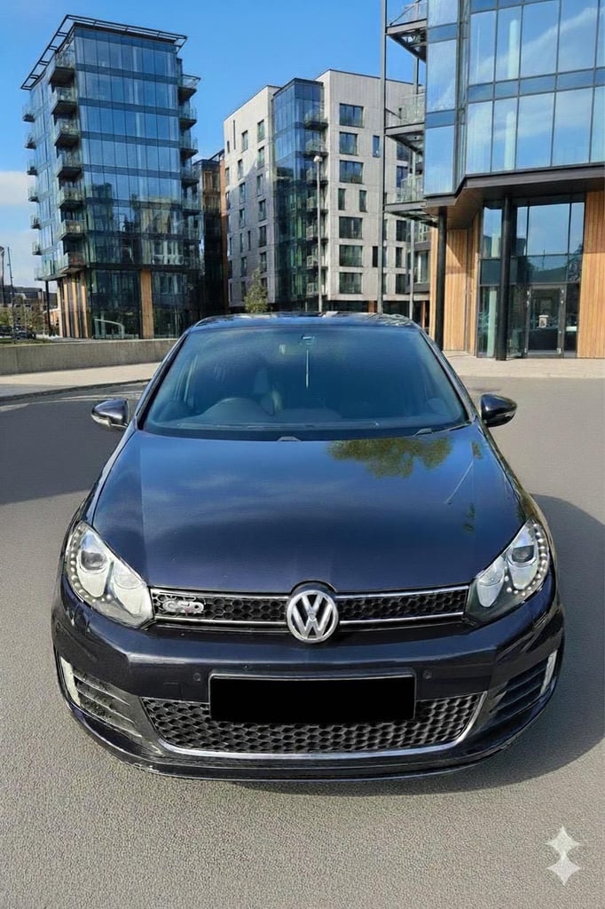 image for Volkswagen, GOLF, Hatchback, 2011, Semi-Auto, 1968 (cc), 5 doors