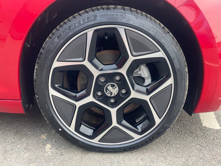2025 Vauxhall Astra Ultimate 1.2T 145PS MHEV Hybrid e-DCT6 Auto HATCHBACK Petrol/Electric Hybrid ...
