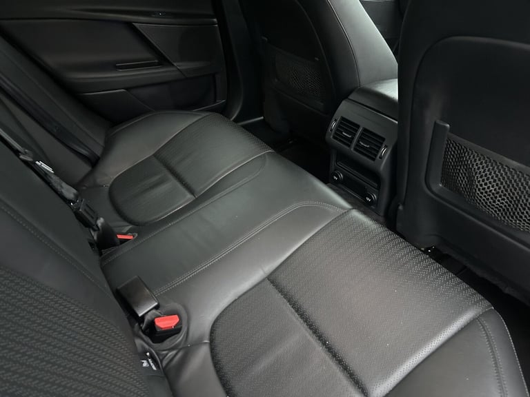 JAGUAR XE XE SPEC NEW MOT 2015