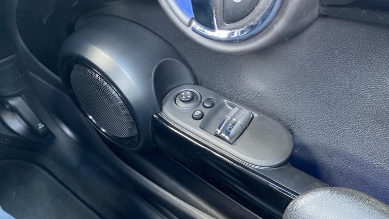 2020 MINI Electric Hatch Cooper SE 32.6kWh Level 3 Hatchback 3dr Electric Auto (184 ps) Hatchback...