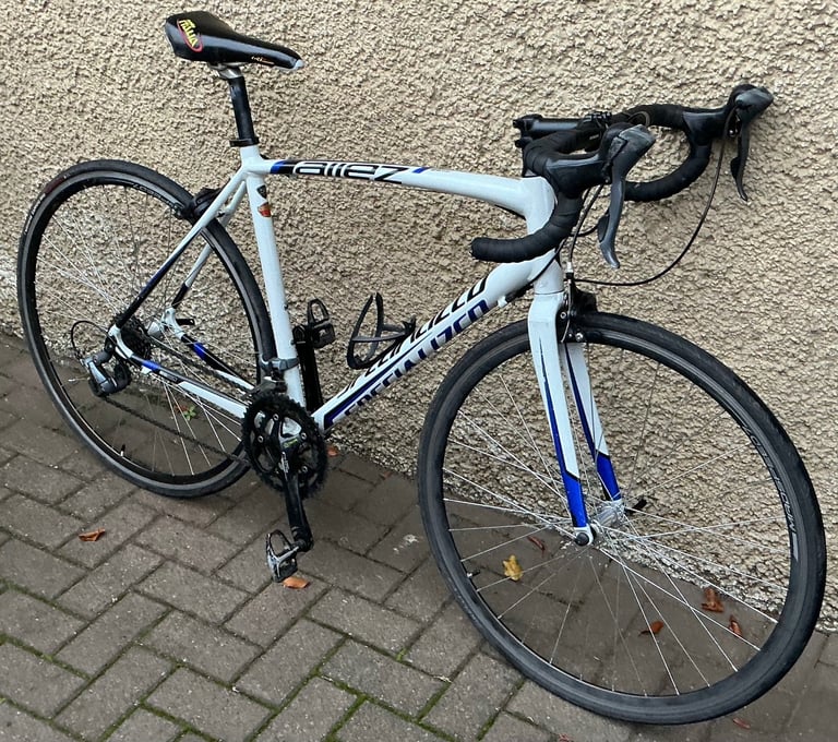 Bike/Bicycle.GENTS SPECIALIZED “ ALLEZ “ LARGE LIGHTWEIGHT FRAME ROAD BIKE