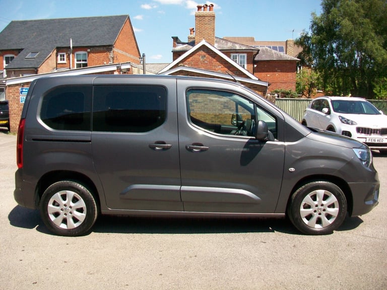 2020 Vauxhall Combo Life 1.2 Turbo Energy 5dr [7 seat] MPV Petrol Manual