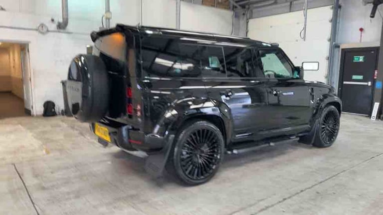 2024 Land Rover Defender 110 3.0 D300 MHEV X-Dynamic SE SUV 5dr Diesel Auto 4WD Euro 6 (s/s) (300...