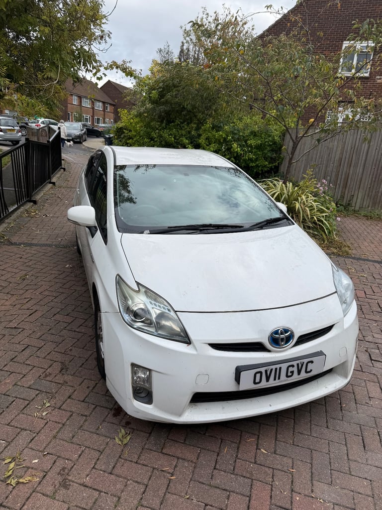 Cheap Toyota, PRIUS, Hatchback, 2011,Automatic 1798 (cc),5 doors for sale in Edgware, Greater London