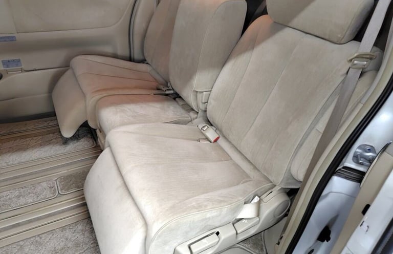 2004 Nissan Elgrand 3.5 X AUTOMATIC 4X4 * 8 SEATER RECLINING BUSINESS SEATS * ONLY 38000 MILES   ...