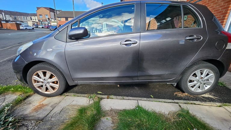 Toyota, YARIS, Hatchback, 2009, Manual, 998 (cc),5 doors - Image 4