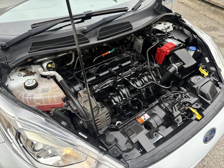 FORD FIESTA 1.25 Zetec 2014