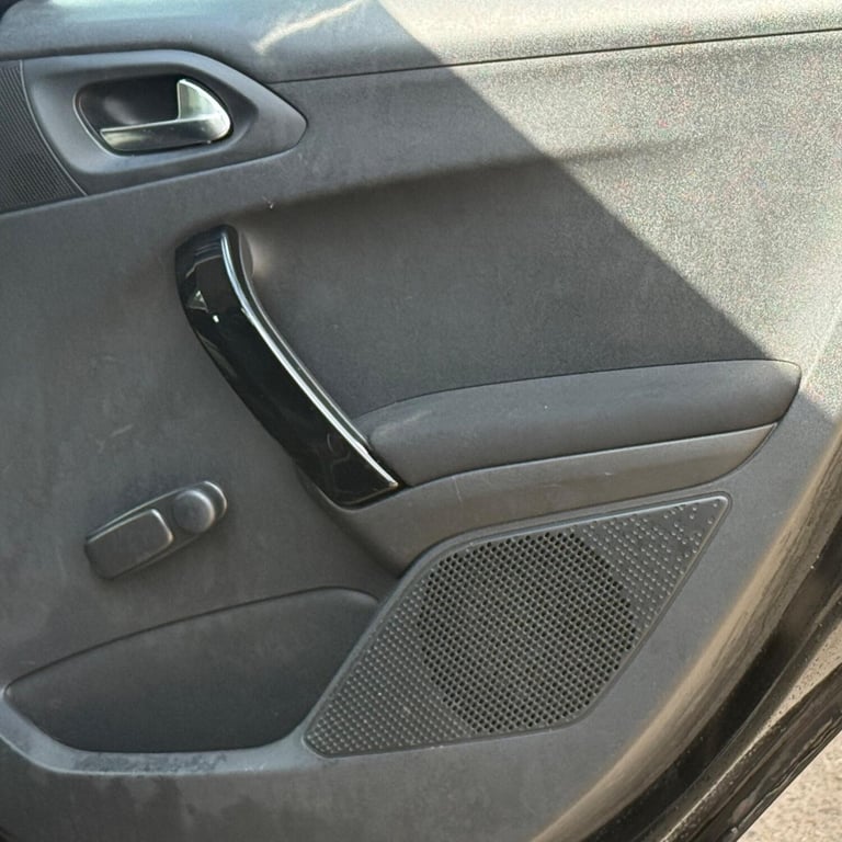 2013 Peugeot 208 1.2 VTi Active Euro 5 5dr Petrol