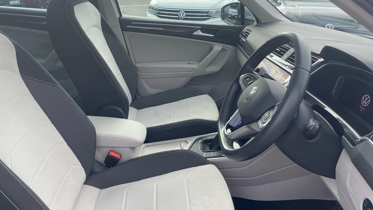 2022 Volkswagen Tiguan 1.5 TSI 150 Elegance 5dr DSG Petrol Estate Estate Petrol Automatic