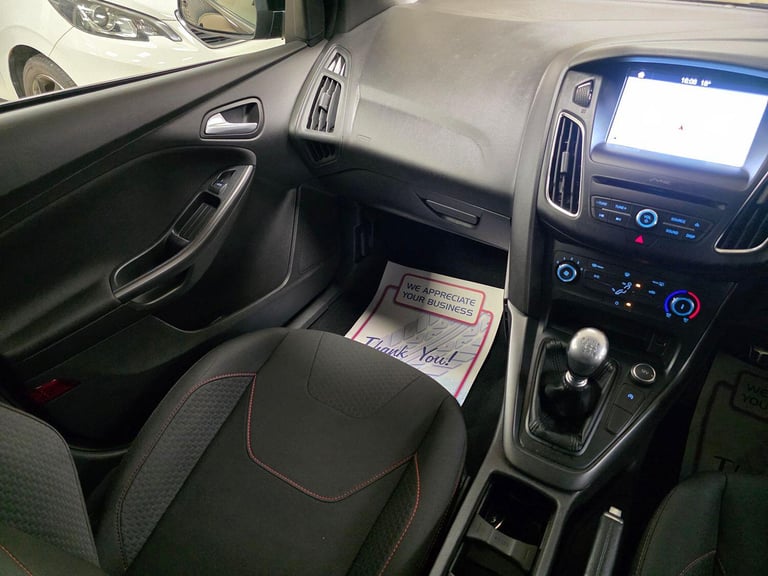 FORD FOCUS 1.0 T EcoBoost ST-Line Black Manual Petro 2018 WARRANTY 12 MONTHS MOT