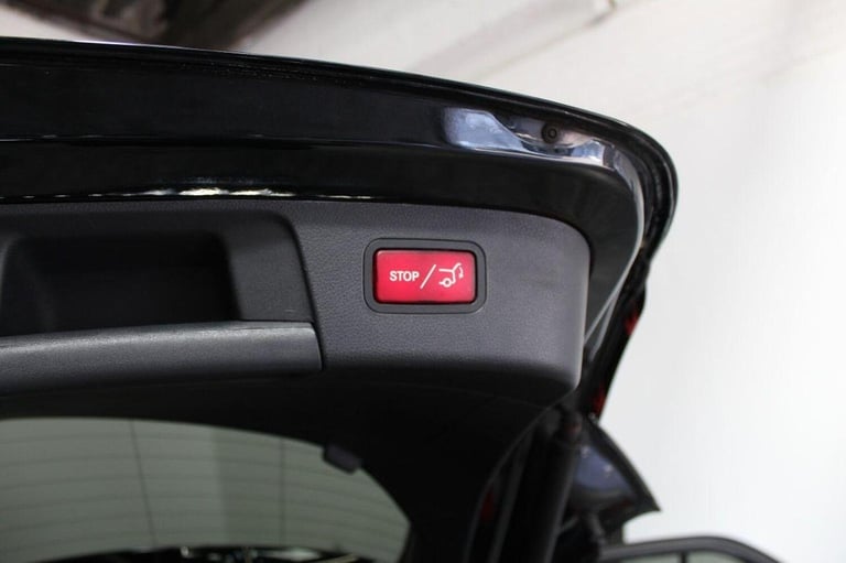 MERCEDES-BENZ GLA CLASS 2.1 GLA220d AMG Line (Premium Plus) 7G-DCT 4MATIC Euro