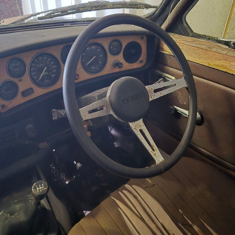1974 triumph dolomite 1850 breaking 