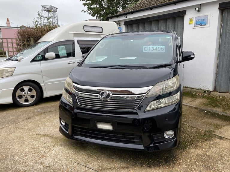 2012 Toyota Vellfire 2.4 PETROL AUTO  8 seater Air con  Apple Carplay &amp; Satnav