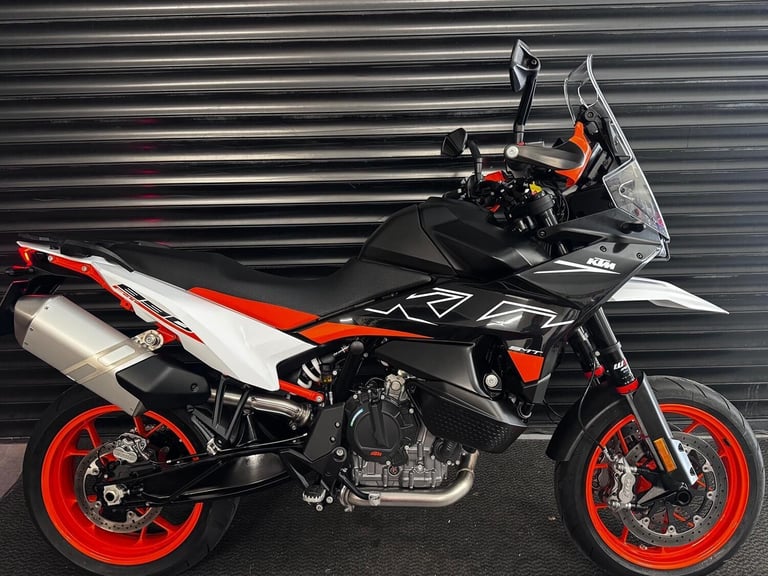 2024 KTM 890  SMT Tech Pack-Htd Grips-Exhaust Link Pipe