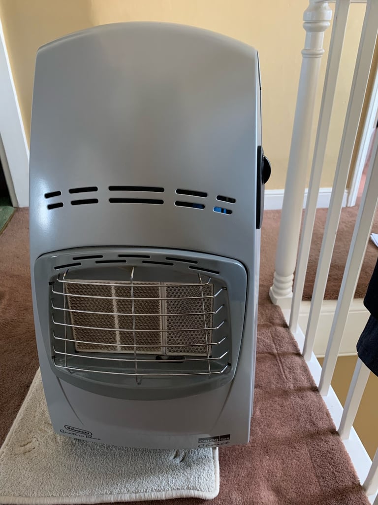 Portable Butane Gas Heater - 3 Heat Delonghi Quattro Plus 4.2kw & 15kg Butane cylinder 