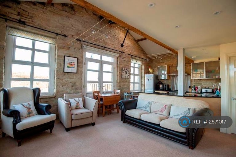 2 bedroom flat in Croft Mill, Greetland, Halifax, HX4 (2 bed) (#2671017)