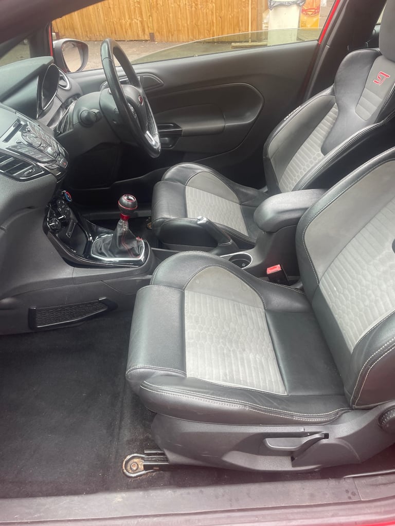Ford, FIESTA, Hatchback, 2015, Manual, 998 (cc), 3 doors