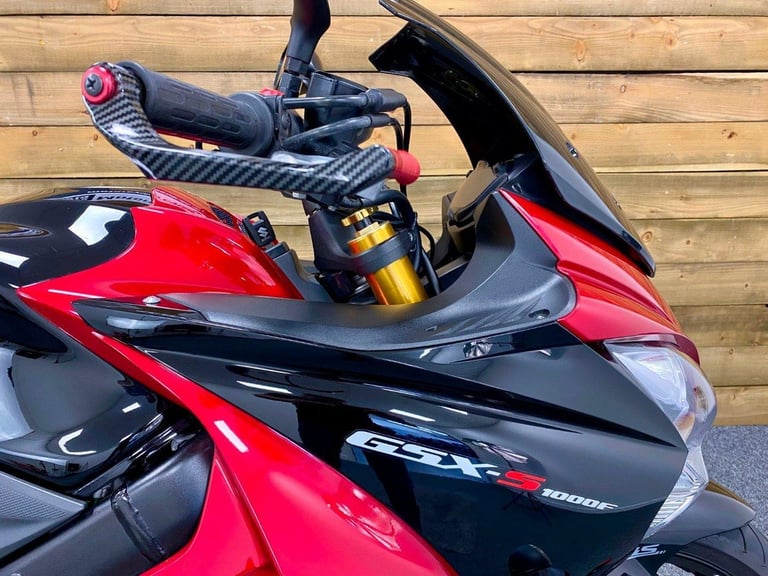 IMMACULATE 2015 SUZUKI GSX-S1000F, ONLY 15639, GREAT SPEC, FSH