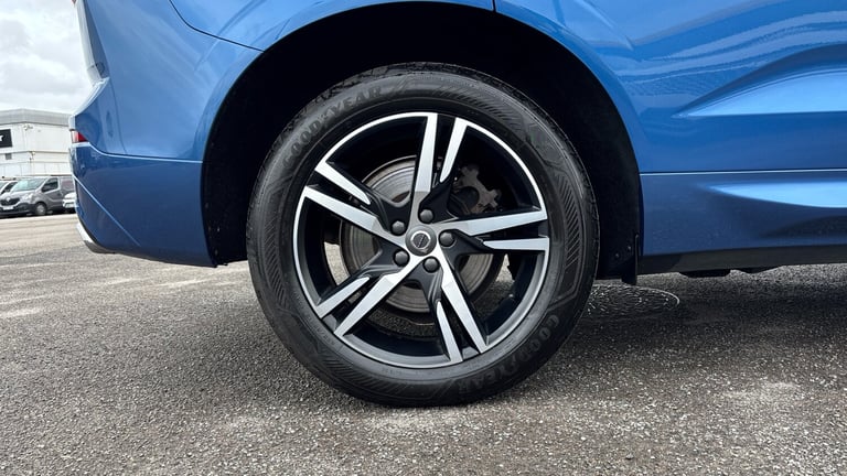 2021 Volvo XC60 2.0 B4D R DESIGN 5dr Geartronic Diesel Estate Estate Diesel Automatic