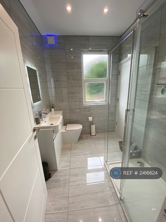 1 bedroom flat in London, Greater London, United Kingdom, SE18 (1 bed) (#2416624)