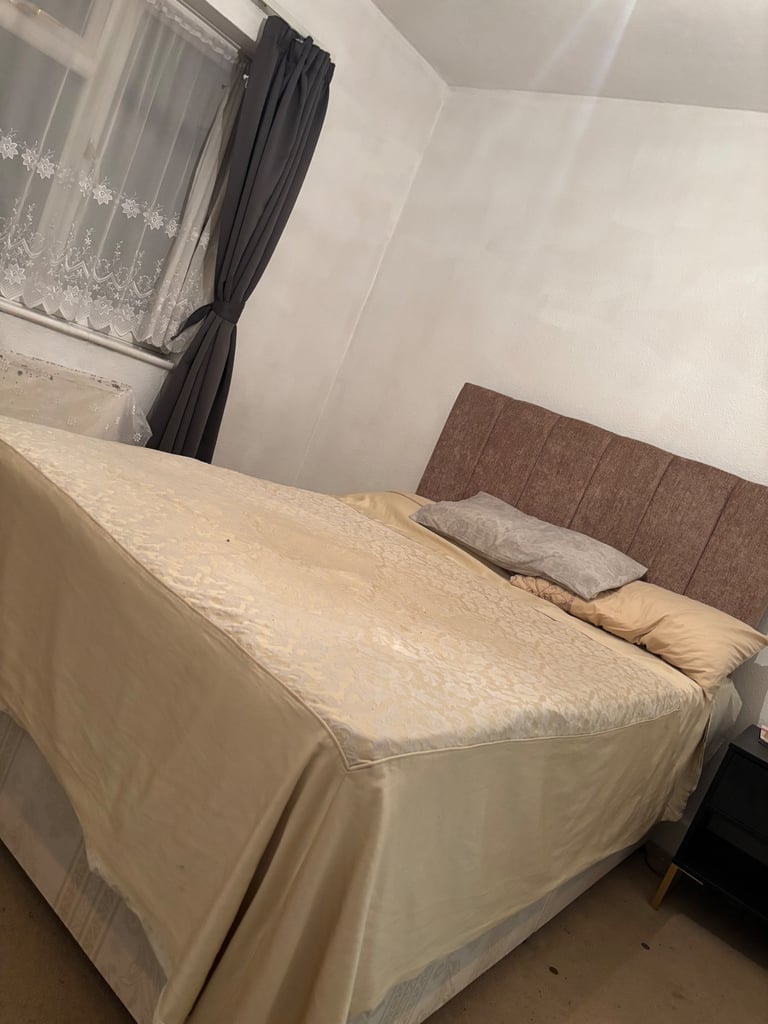 Double room in nice house 