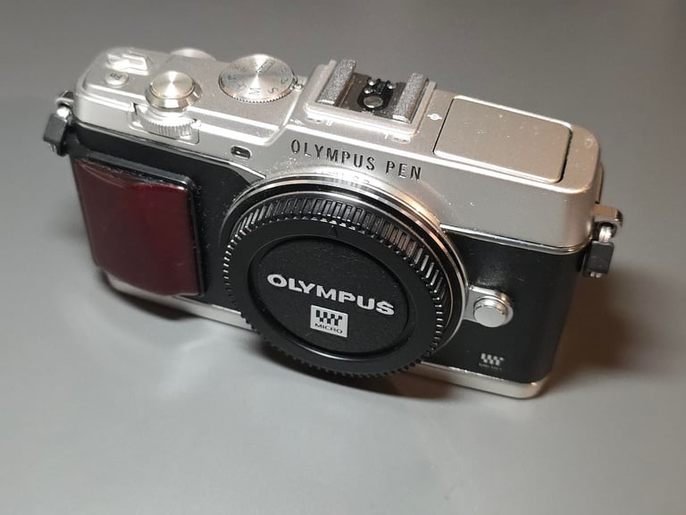 Olympus PEN E-P5 EP5 Wooden Special Edition with wooden grip