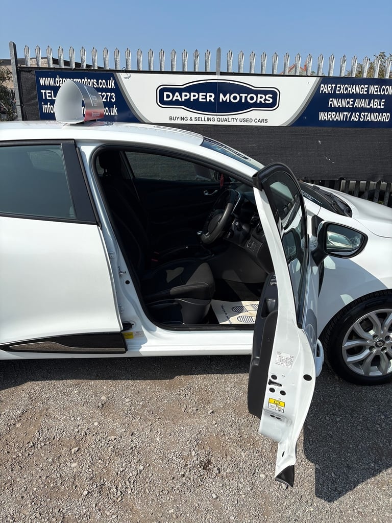 2016 Renault Clio 1.2 16V Dynamique Nav 5dr HATCHBACK PETROL Manual