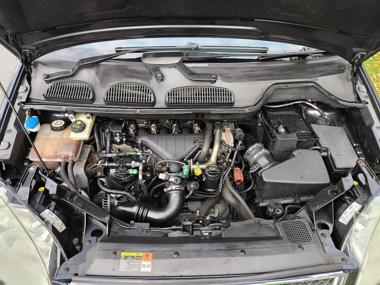 Ford Focus C-Max GHIA 2005 2.0 Diesel