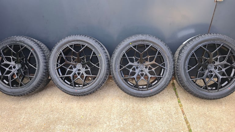 Genuine Urban UC5 Defender L663 22" Alloy Wheels Land Rover UC-5 Yokohama