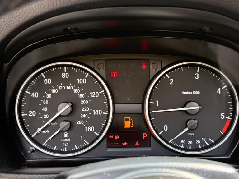 2013 BMW 3 Series 2.0 320d SE Auto Euro 5 2dr CONVERTIBLE Diesel Automatic