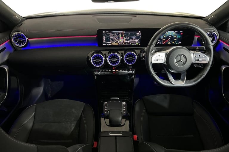 2021 71 MERCEDES-BENZ A-CLASS 1.3 A200 AMG LINE EDITION (EXECUTIVE) HATCHBACK 5D