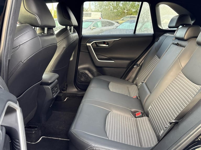2021 Toyota RAV4 2.5 VVT-i Hybrid Black Edition 5dr CVT SUV Hybrid Automatic