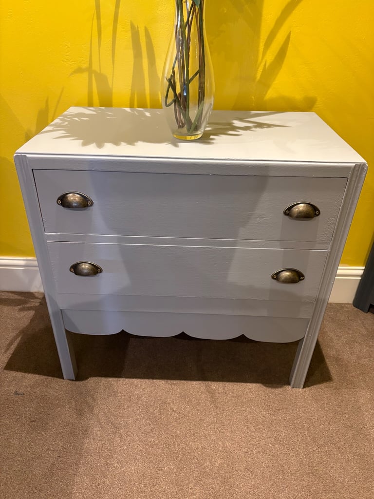 Lovely chest of drawers upcycled and finished in queens colour (light grey) 