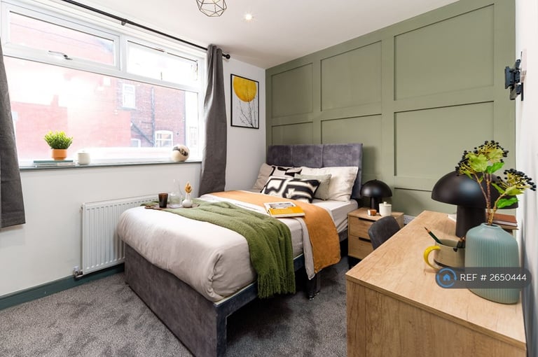 1 bedroom in Station Road, Reddish, Stockport, SK5 (#2650444)