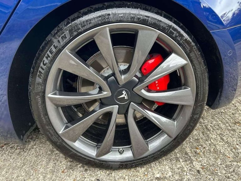 2019 Tesla Model 3 Performance AWD 4dr [Performance Upgrade] Auto SALOON ELECTRIC Automatic