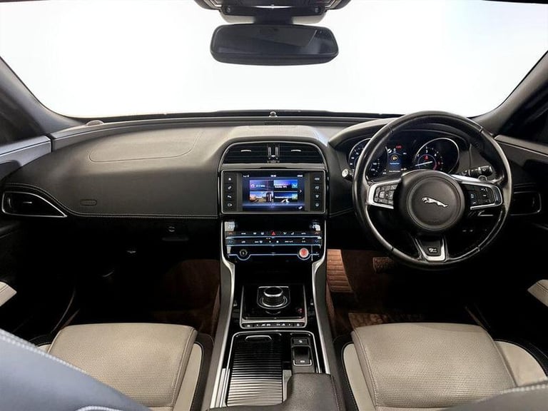2018 Jaguar XE 2.0d R-Sport Auto Euro 6 (s/s) 4dr Automatic Saloon Diesel Automatic