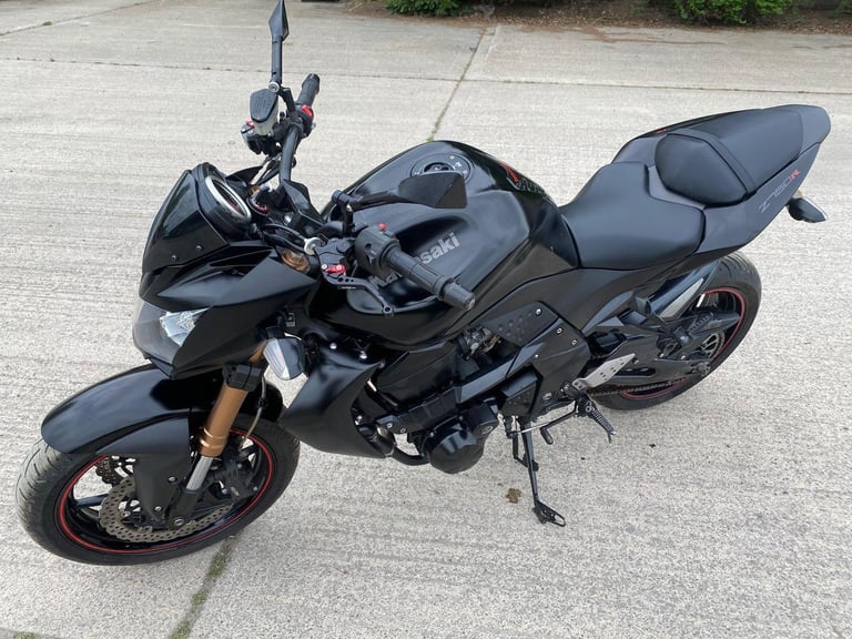 2012 12 KAWASAKI Z750R ZR 750 NBF Z750 BLACK NAKED ZR750 11k MILES ONLYNEW MOT