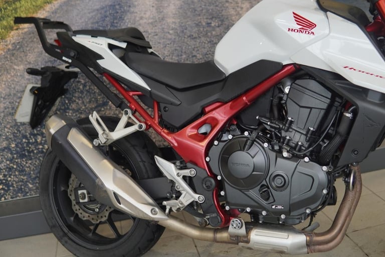 2023 HONDA CB750 HORNET WHITE MOTORCYCLE