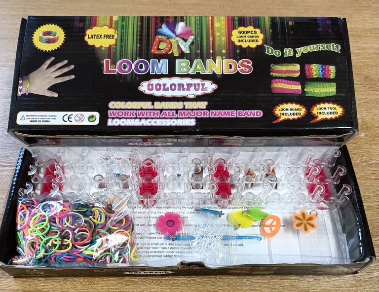 BARGAIN Job Lot Loom Band Kits BARGAIN